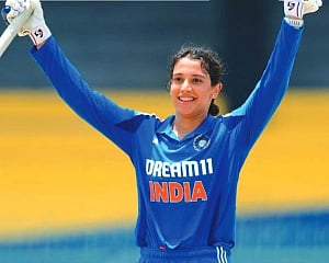 Deepti rises to fifth, Mandhana retains top ODI rankings