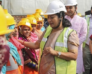 Delhi govt to conduct annual health check-up of workers and their family: CM Gupta