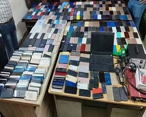 Delhi Police busts syndicate smuggling stolen phones to Bangladesh