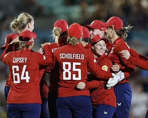 England edge India by five runs in thriller to keep women's T20I series alive