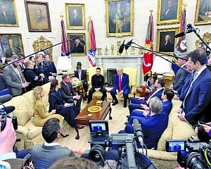 EU backs Ukraine after Trump debacle