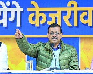 Eye of the Tiger: Kejriwal sent legal notice by ACB