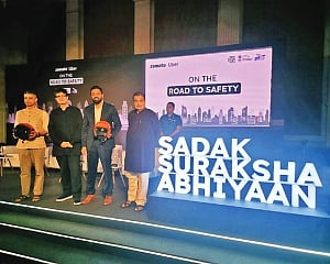 Gadkari launches Sadak Suraksha Abhiyan
