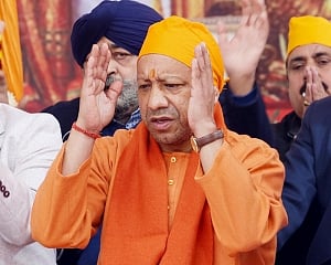 Guru Gobind Singh's life inspires everyone to follow path of service: Adityanath
