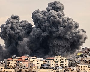 Houthis Threaten to Escalate Attacks on Ships Linked to Israel-Affiliated Companies