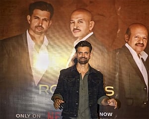 Hrithik Roshan to make directorial debut with 'Krrish 4', YRF comes on board as producer