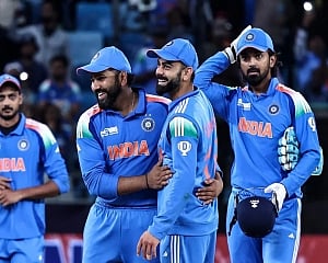 India win third Champions Trophy title with four-wicket victory over New Zealand