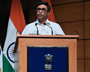 It is up to Pakistan to de-escalate, will respond to further actions by Islamabad: India