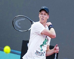 Jannik Sinner returns from doping ban to great fanfare at Italian Open