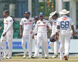 Jayasuriya takes 5 wickets as Sri Lanka beats Bangladesh by an innings and 78 runs in 2nd test