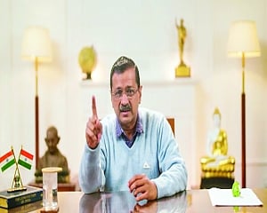 Kejriwal bats for salary class
