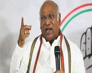 Kharge slams 11 years of Modi-led NDA govt, accuses PM of committing 33 mistakes