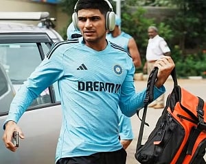 Kohli's knee swelling is not serious, will be back for 2nd ODI: Gill