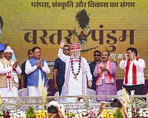 Lay down arms, be part of Bastar's development journey: Amit Shah to Naxals