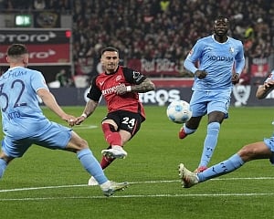 Leverkusen beats Bochum to keep up pursuit of Bundesliga leader Bayern