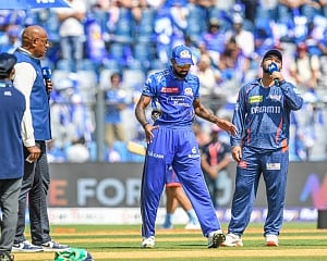 LSG opt to bowl against Mumbai Indians as Mayank returns