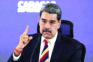 Maduro vows to declare ‘republic in arms’ if US attack Venezuela