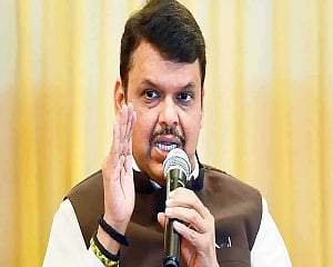 Marathi language of Mumbai, say Fadnavis and Joshi after row over RSS leader's remarks
