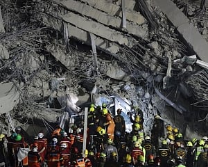 Myanmar's earthquake death toll jumps to over 1,000 as more bodies recovered from rubble