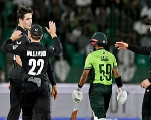New Zealand dominate Pakistan with 60-run win in Champions Trophy opener