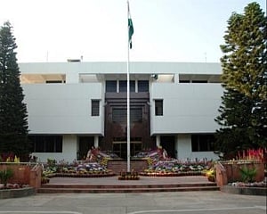 Pakistan expels Indian high commission staffer