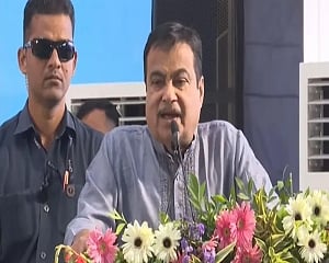 Patanjali food park in Nagpur will provide relief to Vidarbha farmers: Gadkari