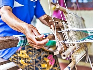 Plight of 1950s Tamil Nadu Weavers