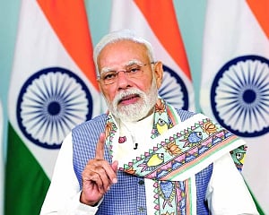 PM pitches Bihar polls with doles