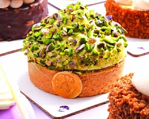 Precision and indulgence in every exquisite bite