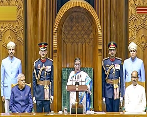 Rashtrapati Bhavan slams the Congress