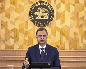 RBI cuts policy rate by 25 bps to 6.25 pc , first reduction in five years