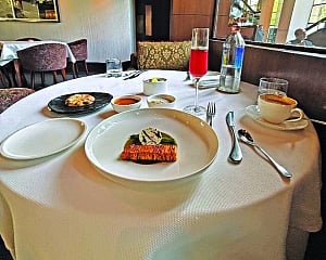 Tasty Plates with Artistic Look