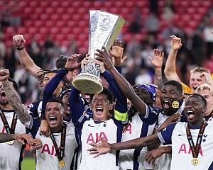 Tottenham beats Man United 1-0 for Europa League title and ends long trophy drought