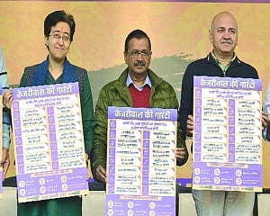 With a regret, Kejriwal guarantees Delhi
