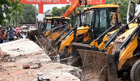 1 Dead, 2 injured as wall collapses at Chirwai Naka in Madhya Pradesh's Gwalior