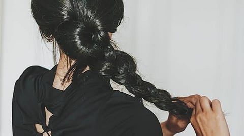 1 kg hair mass removed from nine-year-old girl's stomach