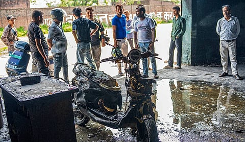 2 Workers die in massive fire at Amazon warehouse in Uttarakhand's Haldwani