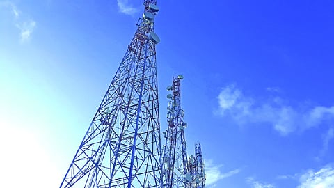 Anil’s telco dues, Mukesh’s cues