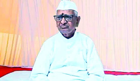 Anna Hazare hospitalised in Mumbai after suffering from renal infection