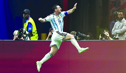 Argentina beat Egypt 3-2, reach quarterfinals