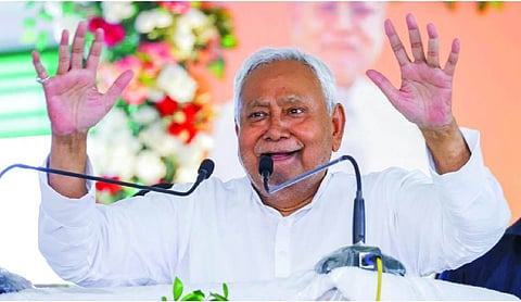 Bihar CM emphasises upkeep of Kumhrar Park