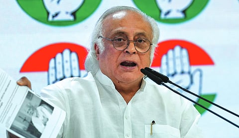 Congress slams Govt over US permission to buy Russian oil