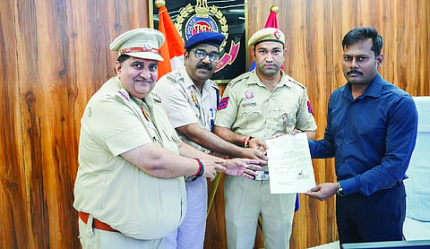 Delhi cop clears 155 cases, named best investigator