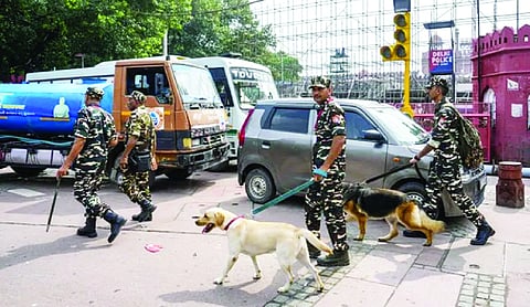 Delhi tightens security after bomb threat emails