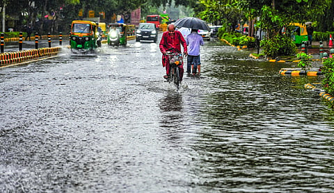 Delhi waterlogged after heavy rain, NH-48 inundated