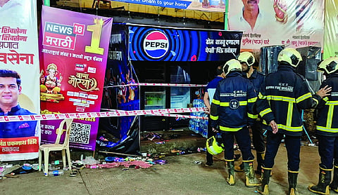 Electric shock kills two at Ganesh pandal