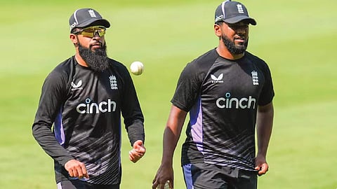 England’s Pak origin players receive visas, others to get soon