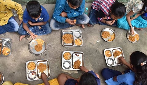 Food poisoning scare: Over 100 tribal students hospitalised in Maharashtra's Amravati