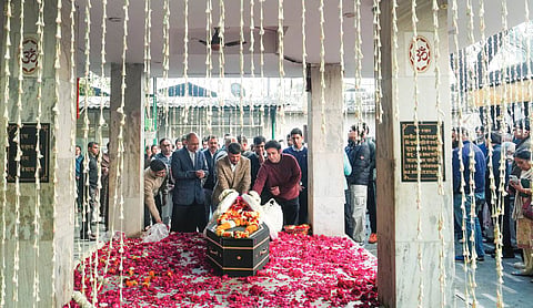 Gloom grips Safdarjung Enclave as pilot Shambhavi Pathak laid to rest