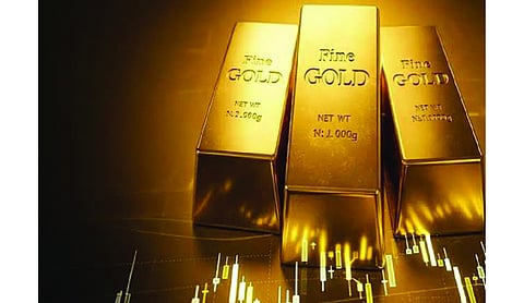Gold slips Rs 856 to Rs 1.58 lakh/10g in futures trade